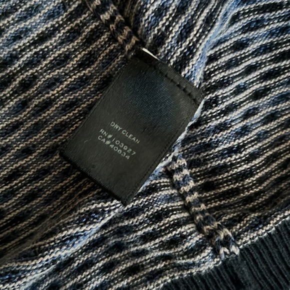 MARC BY MARC JACOBS Textured Triple Buttoned Cardigan - Picture 12 of 13